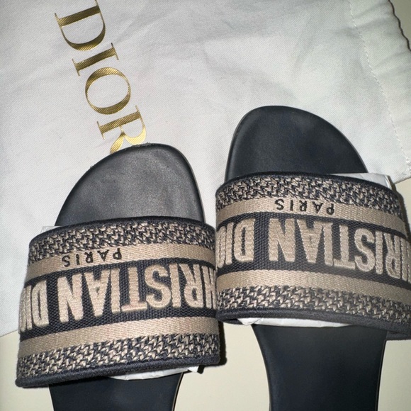 Dior Dway Slide - Picture 2 of 5